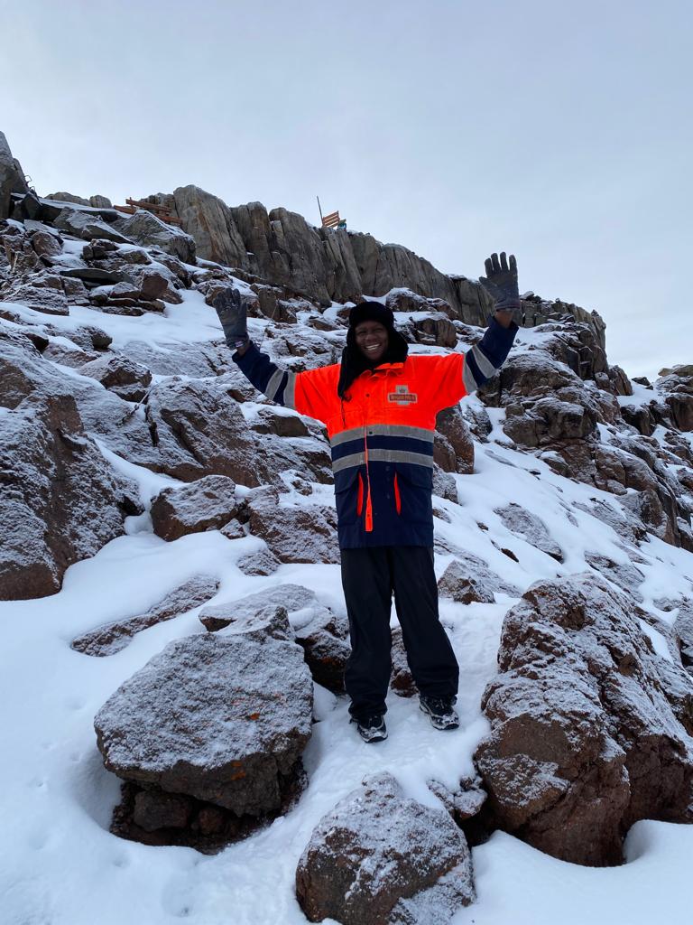 Explore Chogoria Sirimon route 5 Days Mount Kenya Hike
